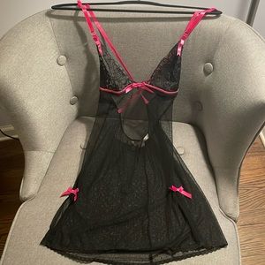 Like NEW Victoria’s Secret size small black lacy mesh babydoll